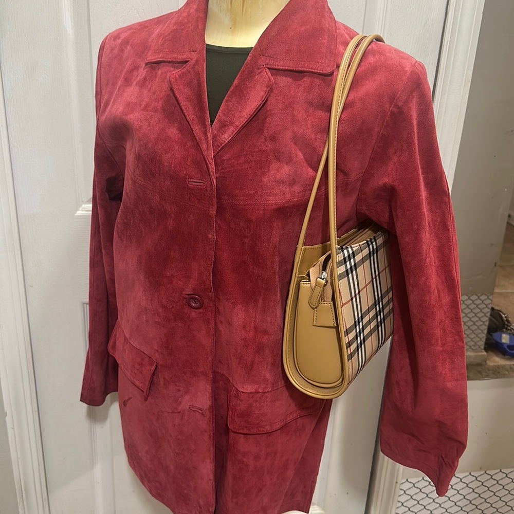 Women’s Red 100% leather/ Suede jacket